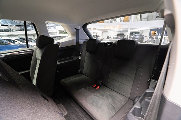 Volkswagen Tiguan Allspace 13 of 22