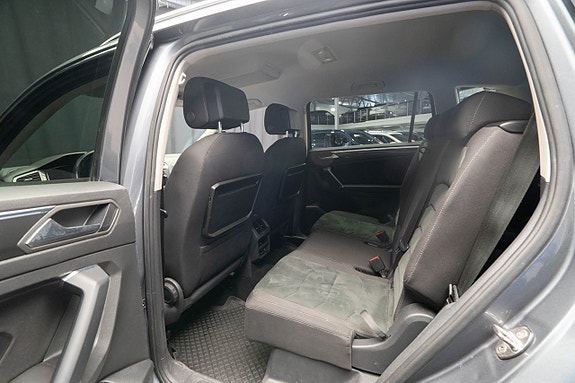 Volkswagen Tiguan Allspace 18 of 22