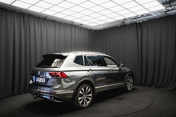 Volkswagen Tiguan Allspace 7 of 22