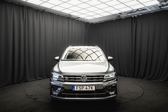 Volkswagen Tiguan Allspace 4 of 5