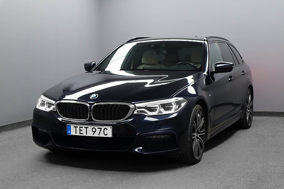 BMW 540i 4 of 5
