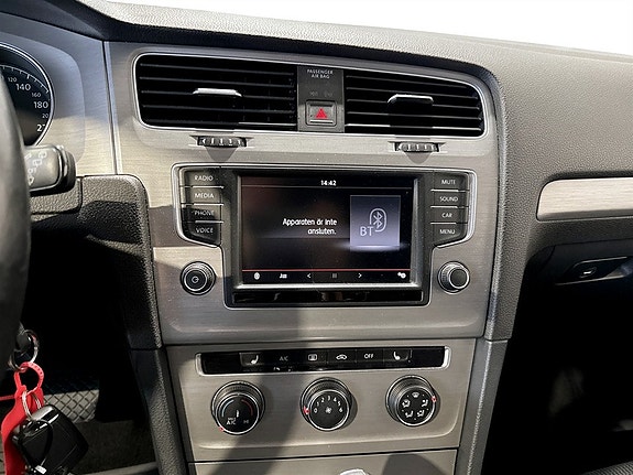Volkswagen Golf I 9 of 15