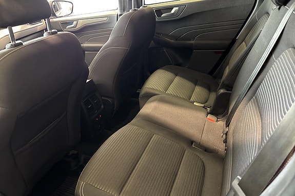 Ford Kuga 10 of 11