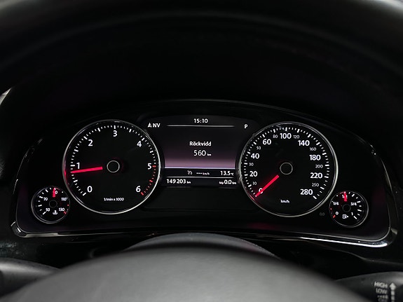 Volkswagen Touareg 16 of 26