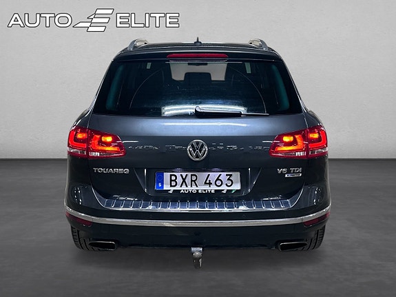 Volkswagen Touareg 4 of 5
