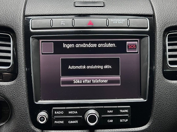 Volkswagen Touareg 21 of 26
