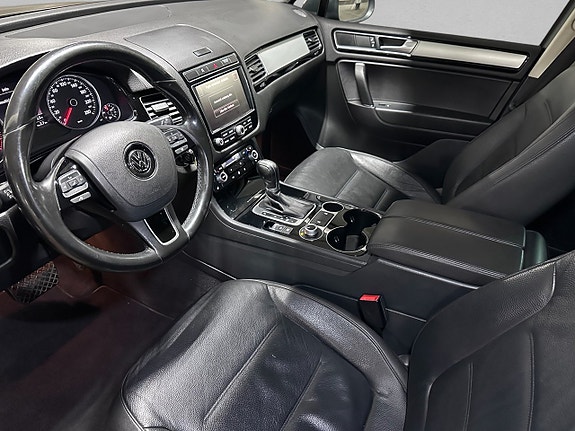 Volkswagen Touareg 12 of 26