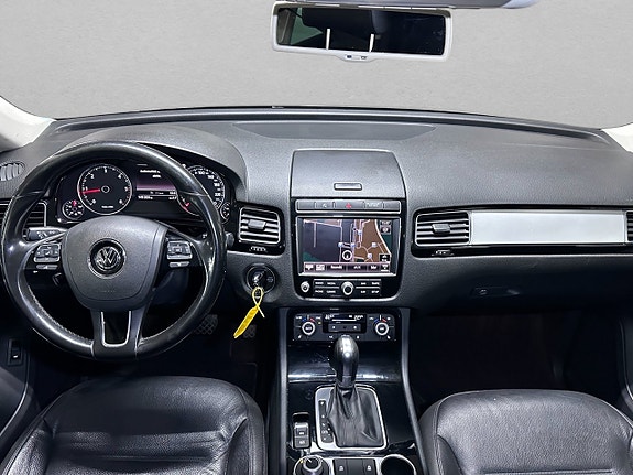 Volkswagen Touareg 13 of 26