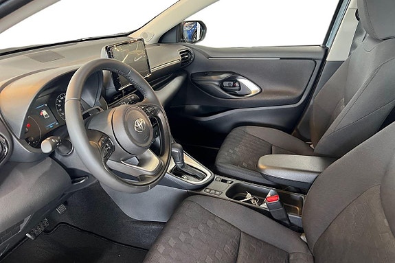 Toyota Yaris 12 of 20
