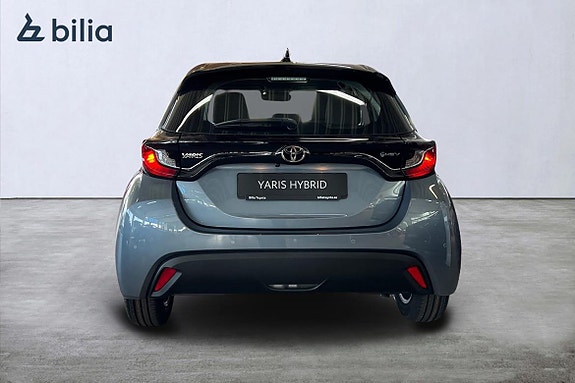 Toyota Yaris 4 of 20
