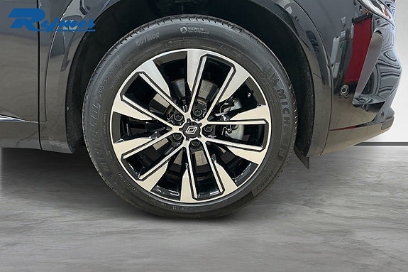 Renault Austral 15 of 18