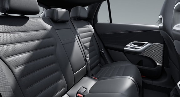 Mercedes-Benz GLC400 9 of 9