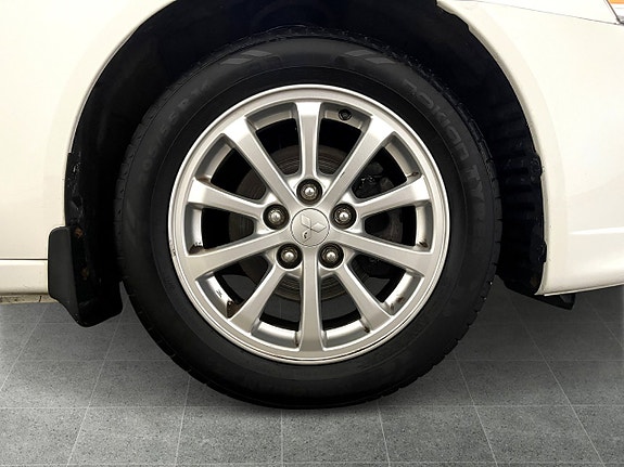Mitsubishi Lancer 18 of 18
