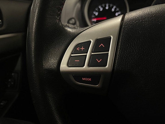 Mitsubishi Lancer 15 of 18