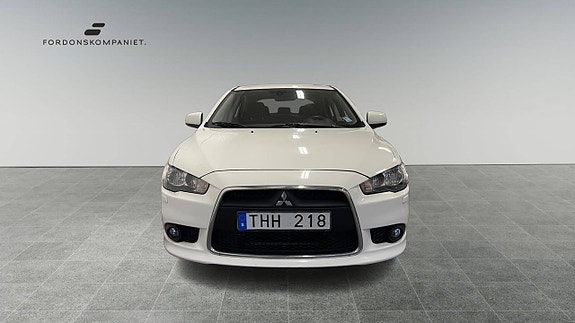 Mitsubishi Lancer 2 of 5
