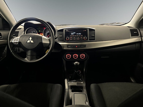 Mitsubishi Lancer 8 of 18