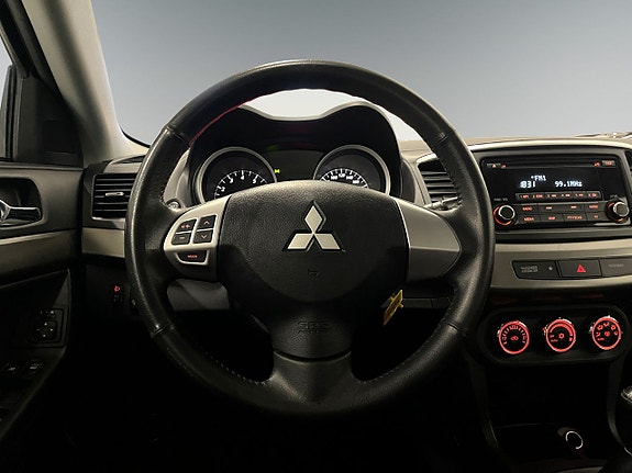 Mitsubishi Lancer 9 of 18