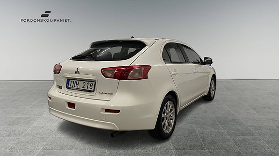 Mitsubishi Lancer 4 of 5