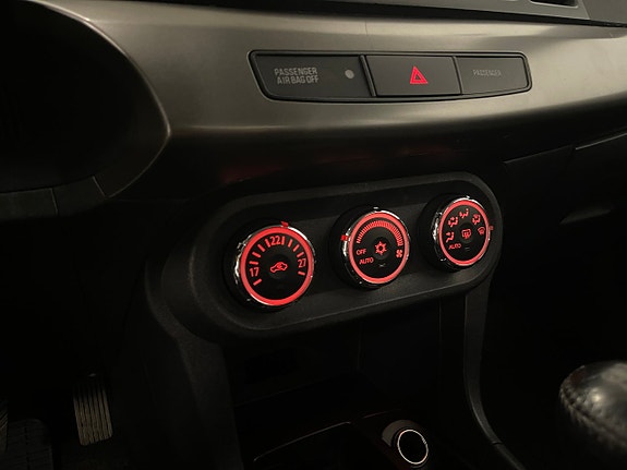 Mitsubishi Lancer 12 of 18