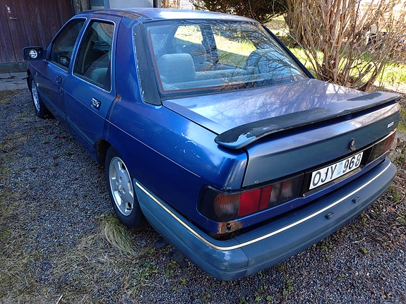 Ford Sierra 3 of 4