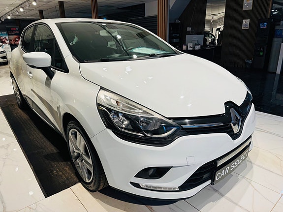 Renault Clio 6 of 17