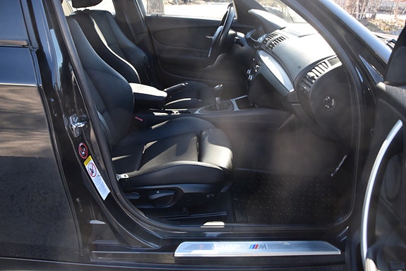 BMW 120 9 of 19