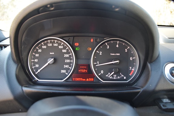 BMW 120 13 of 19