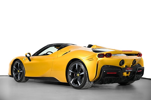 Ferrari SF90 Spider 3 of 5