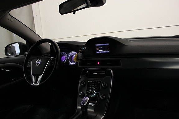Volvo V70 14 of 18
