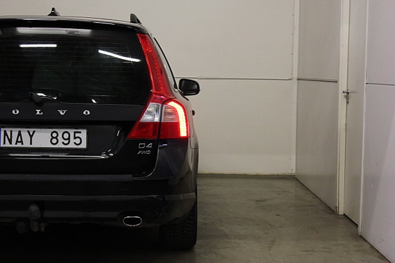 Volvo V70 6 of 18
