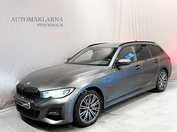 BMW 330e 2 of 23