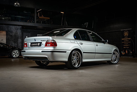 BMW 540i 5 of 5