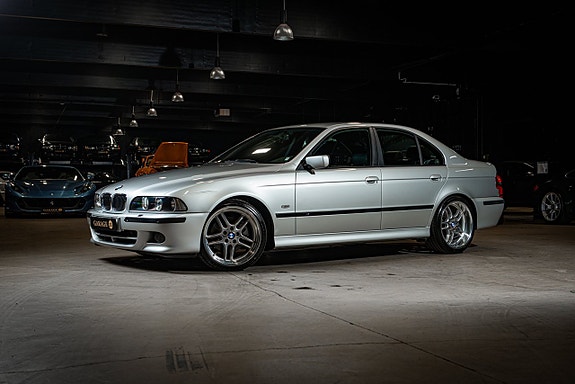 BMW 540i 2 of 5