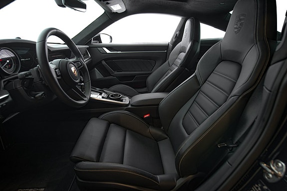 Porsche 911 12 of 27