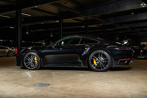Porsche 911 3 of 5