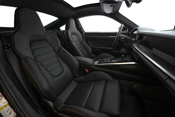 Porsche 911 16 of 27
