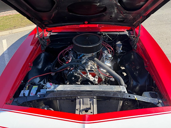 Chevrolet Camaro 15 of 16