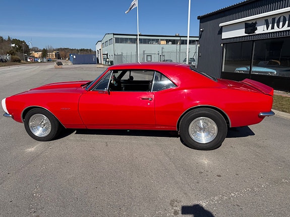 Chevrolet Camaro 8 of 16