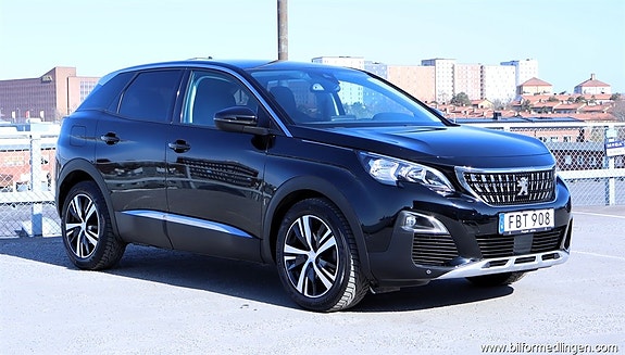 Peugeot 3008 2 of 5
