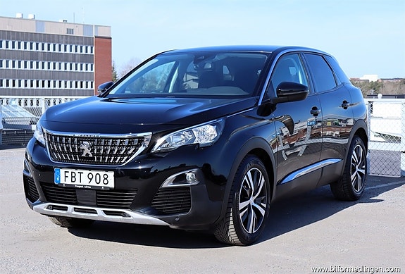 Peugeot 3008 2 of 5