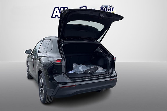 Volkswagen Tiguan 17 of 19