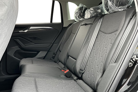 Volkswagen Tiguan 16 of 19