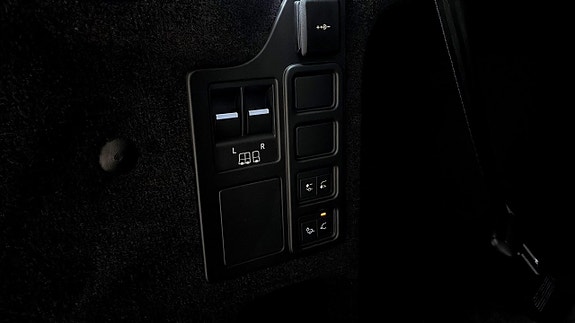 Land Rover Discovery 13 of 14