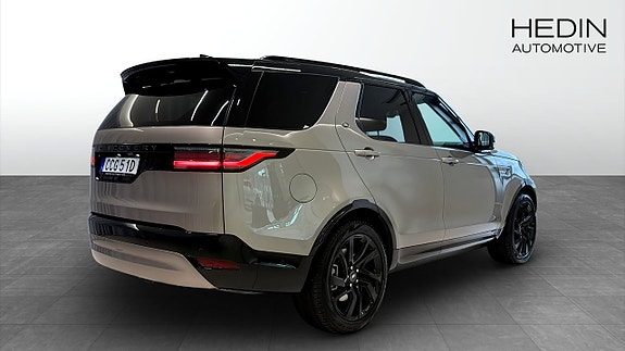 Land Rover Discovery 2 of 5