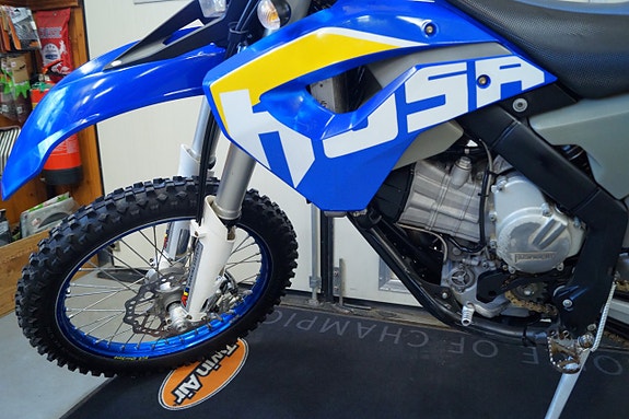Husaberg FE 450 2 of 5