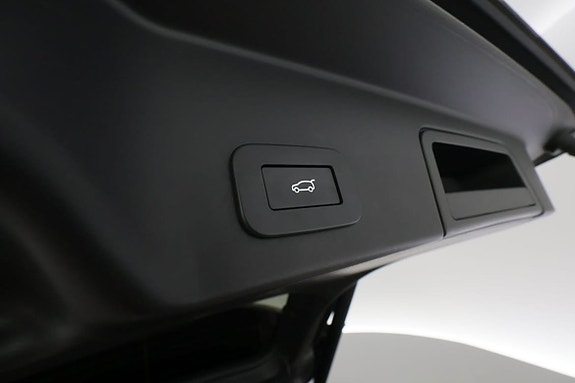 Land Rover Range Rover Evoque 9 of 30