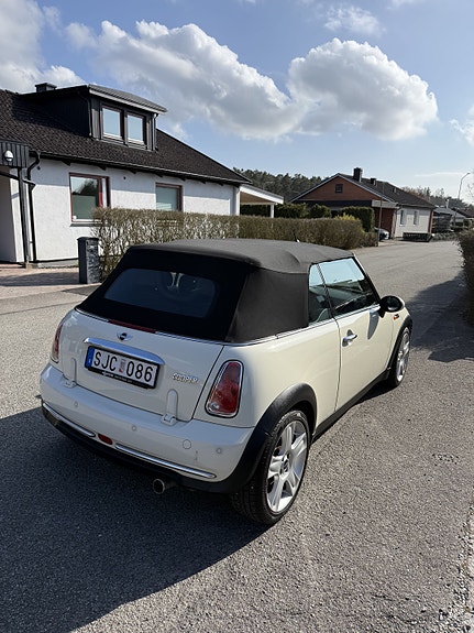 MINI Cooper 5 of 5