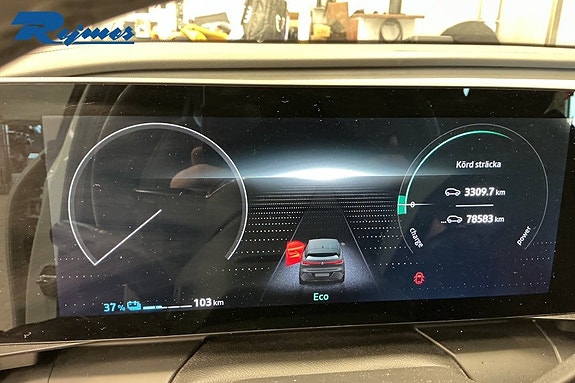 Renault Megane 10 of 18