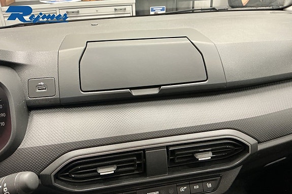 Dacia Sandero 10 of 18