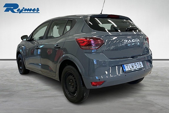 Dacia Sandero 2 of 5